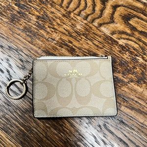 Perfect COACH keychain wallet